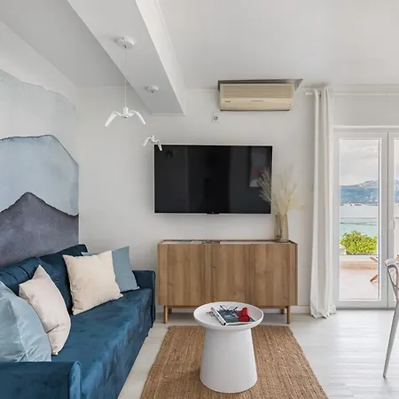 Family-friendly With Swimming Pool Arbanija - Ciovo - 25090 * Trogir